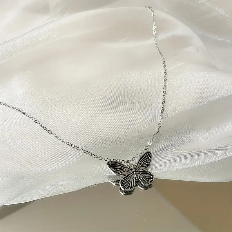 Vintage Hollow Butterfly Pendant Necklace